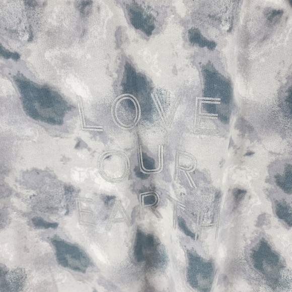 Caslon Women's Love Your Earth Printed Round Neck Long Sleeve Shirt - XL - Picture 3 of 7